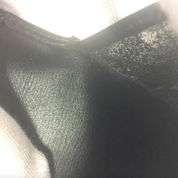 Louis Vuitton Epi Leather Checkbook Card Wallet - Picture 10 of 11